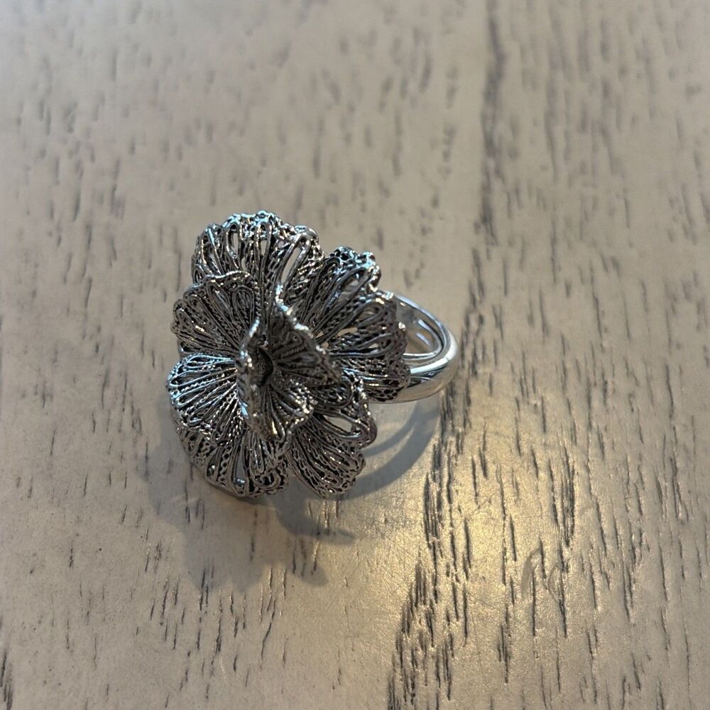 Stella & Dot Silver Floral Statement Ring Adjustable